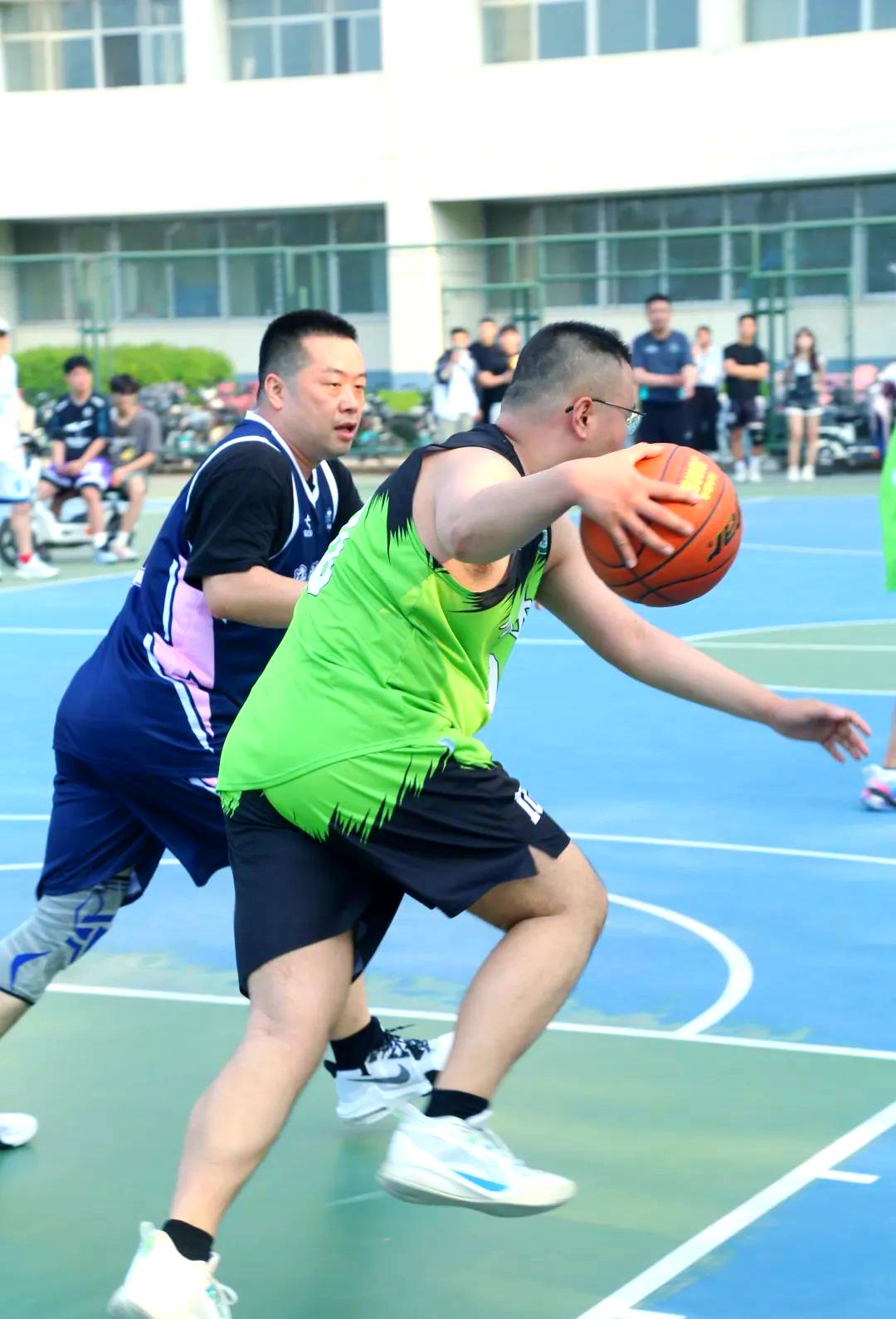 aoa体育新闻-精湛篮球技艺展现在中国职业联赛