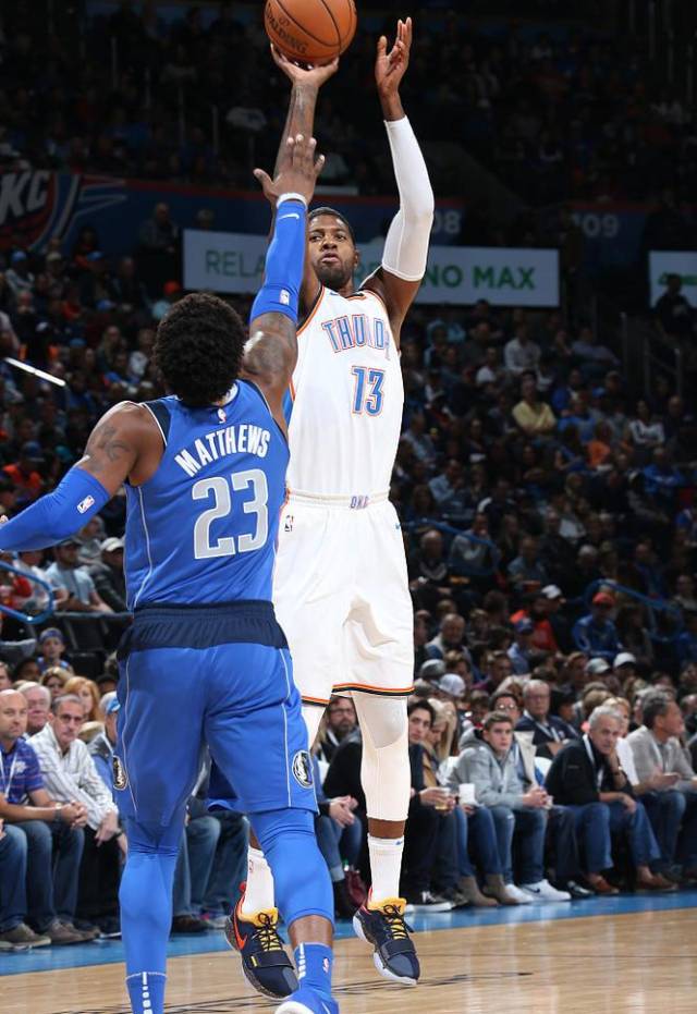 老鹰战胜小牛，实现两连胜