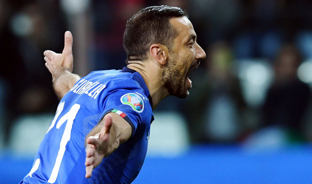 包含传奇史诗！欧预赛传奇篇章继续书写的词条