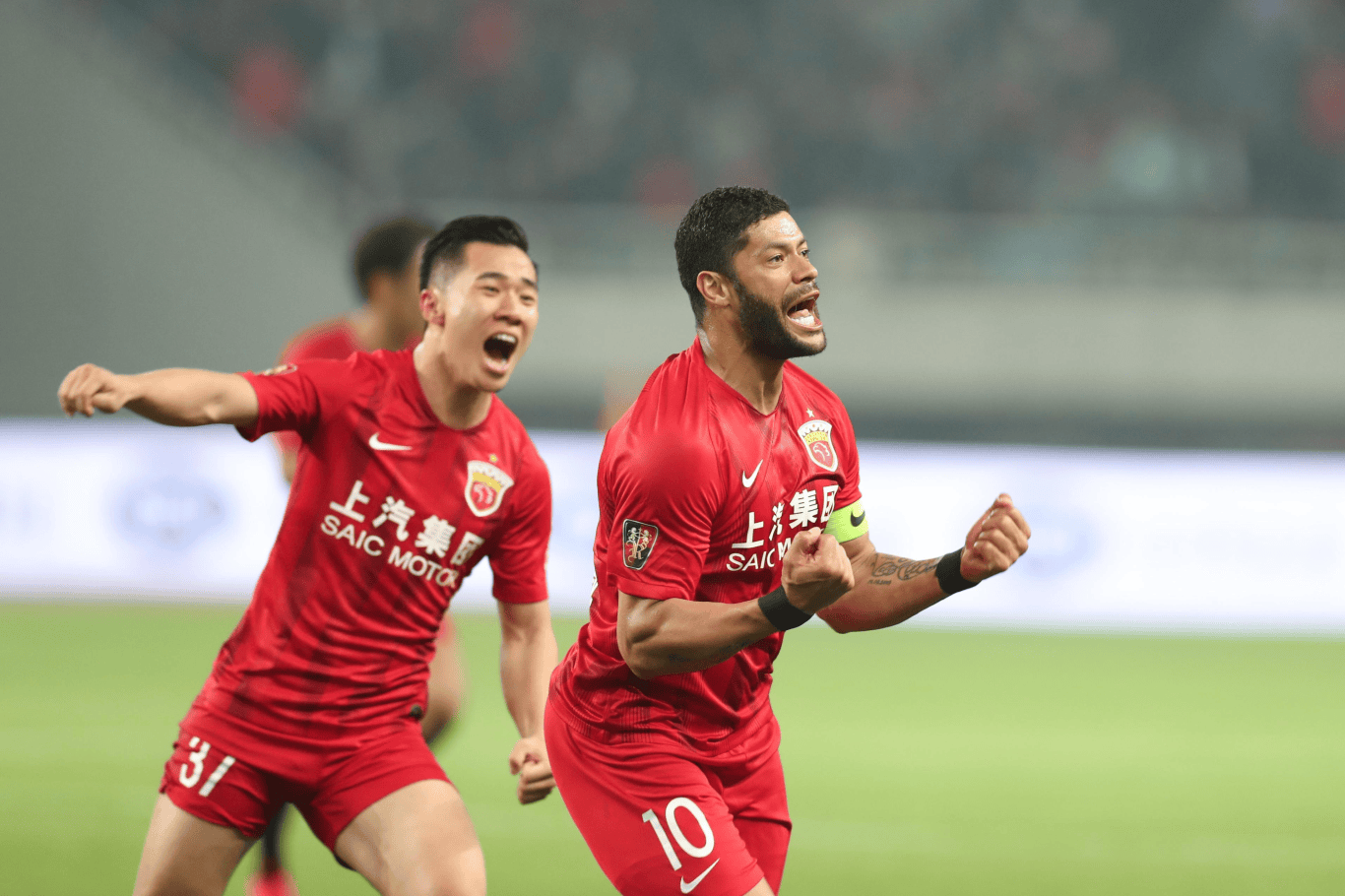 aoa体育活动-上海队横扫对手，各个环节完胜对手