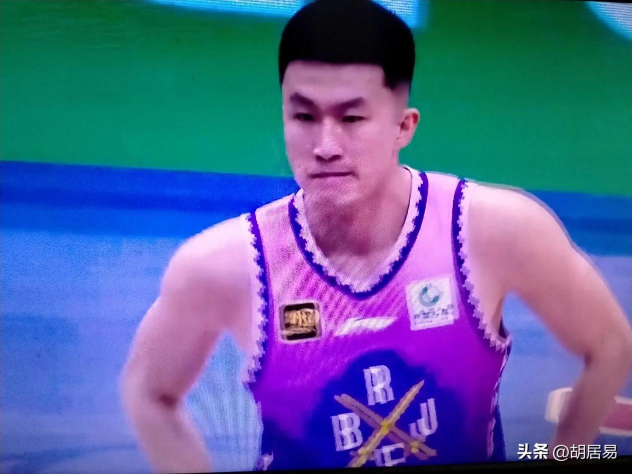 新疆男篮终结北控队连胜，霸气归来