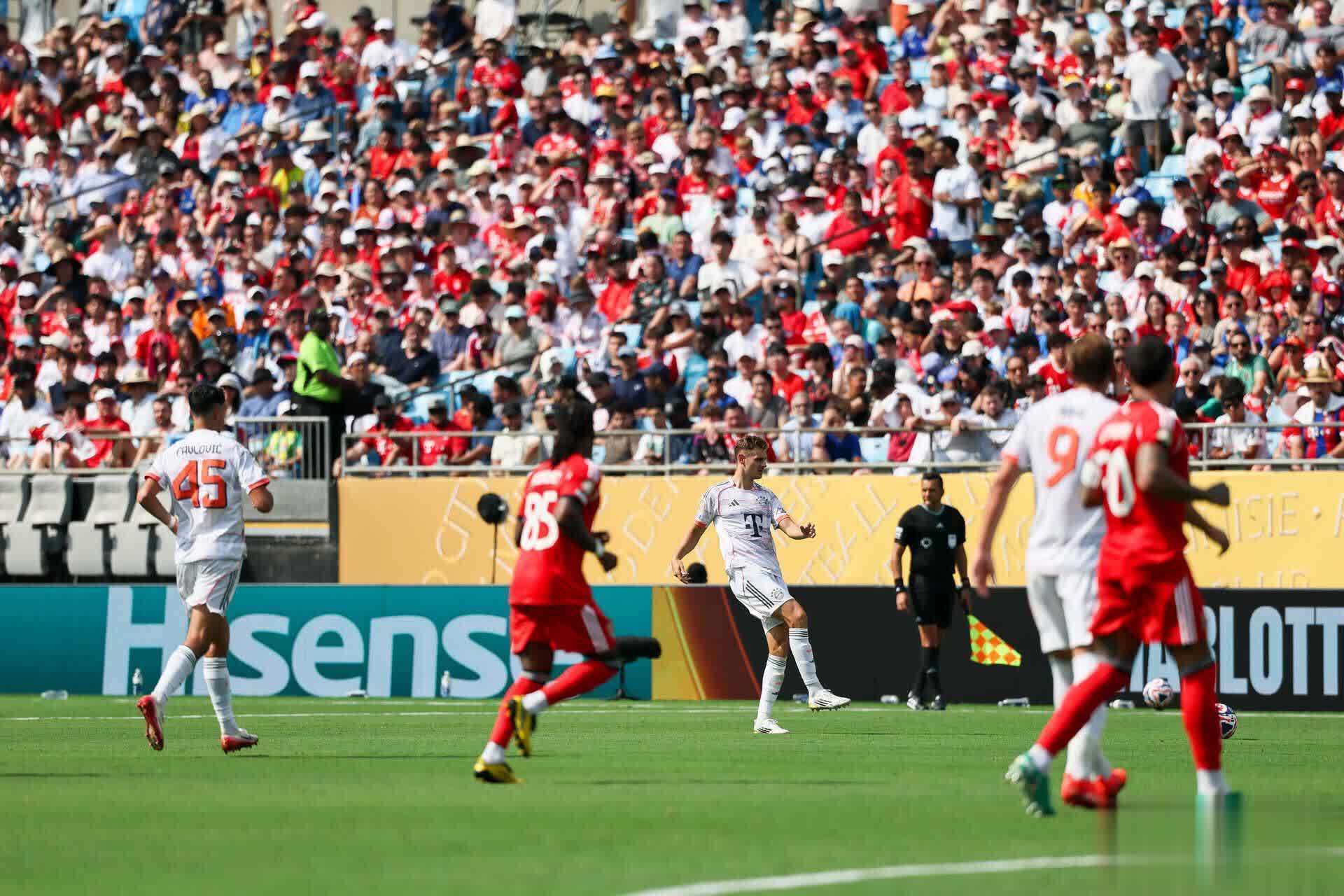 拜仁横扫对手，实现欧冠四强梦想