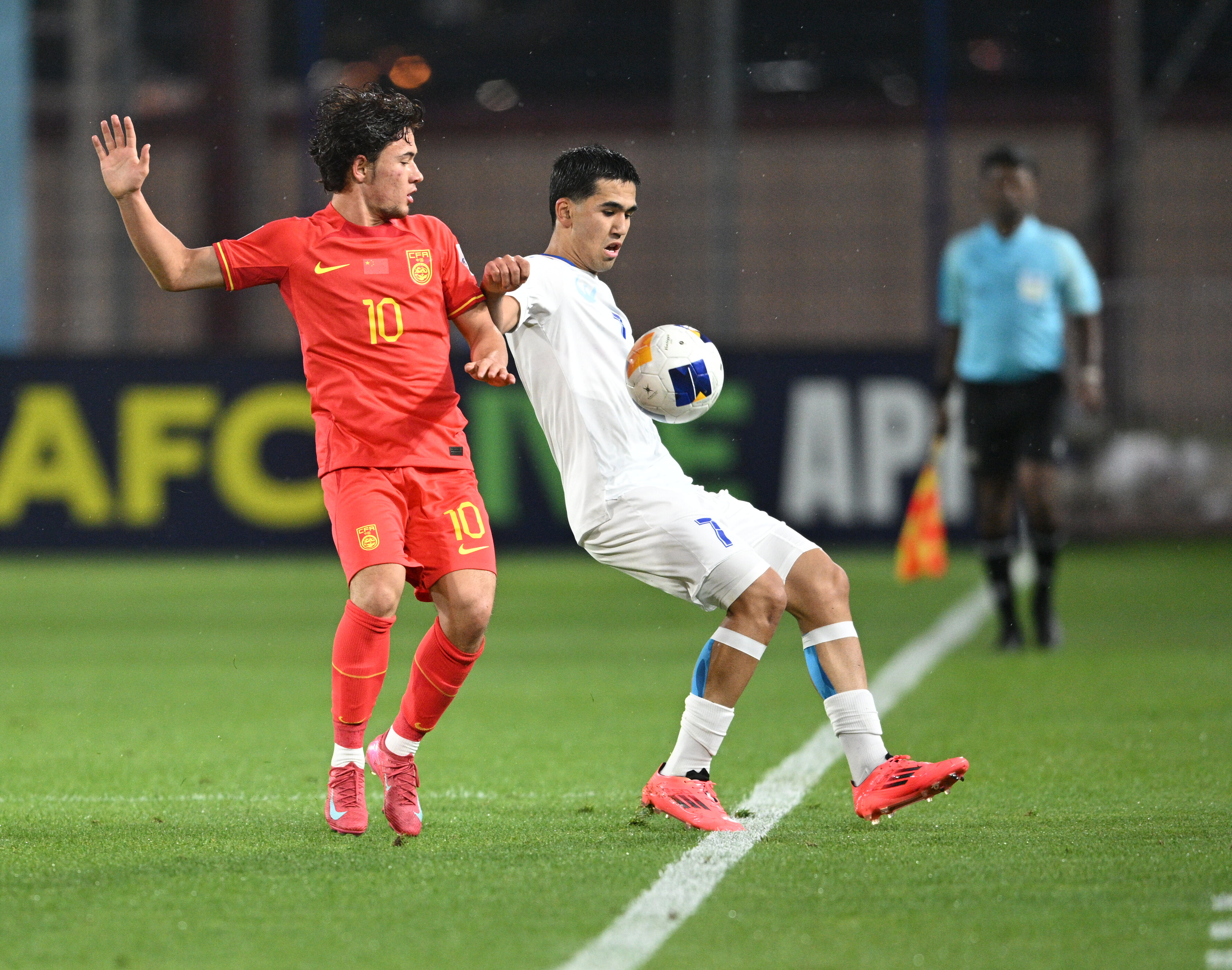 aoa体育官网-出局尴尬！球队惨遭淘汰失去亚冠小组第一的简单介绍